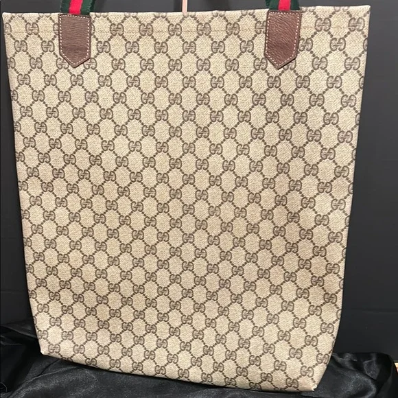 Gucci Monogram Tote Bag with Brown Accents - Picture 2 of 9